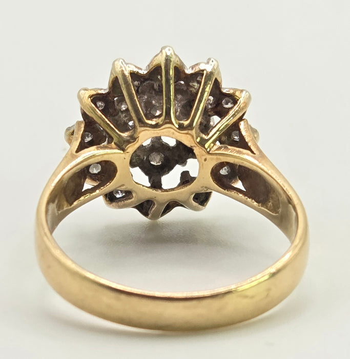 3023: Vintage 9ct Gold 19 Natural Sparkling Diamonds Floral Cluster Ring- From 1982