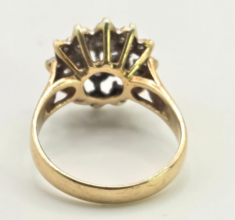 3023: Vintage 9ct Gold 19 Natural Sparkling Diamonds Floral Cluster Ring- From 1982