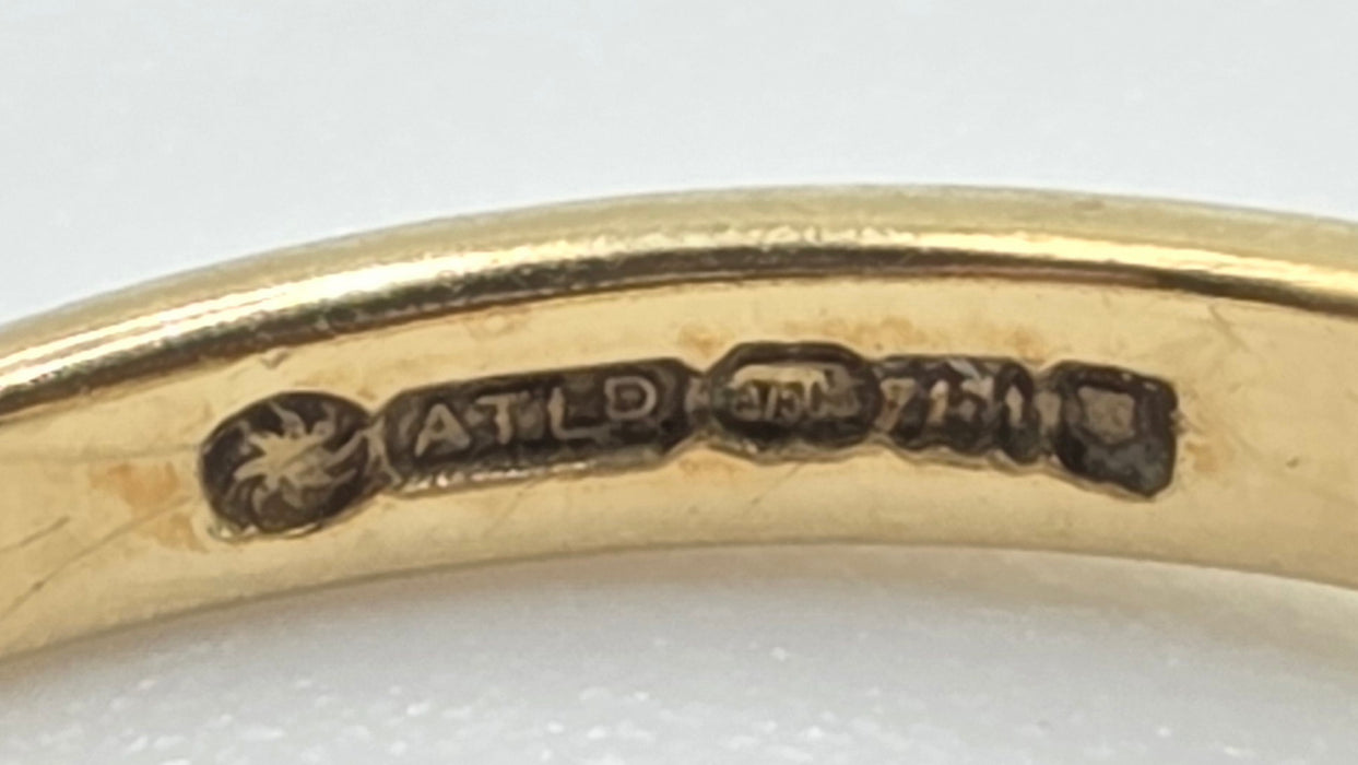 3024: Vintage 18ct Gold Twin Diamonds Crossover Ring