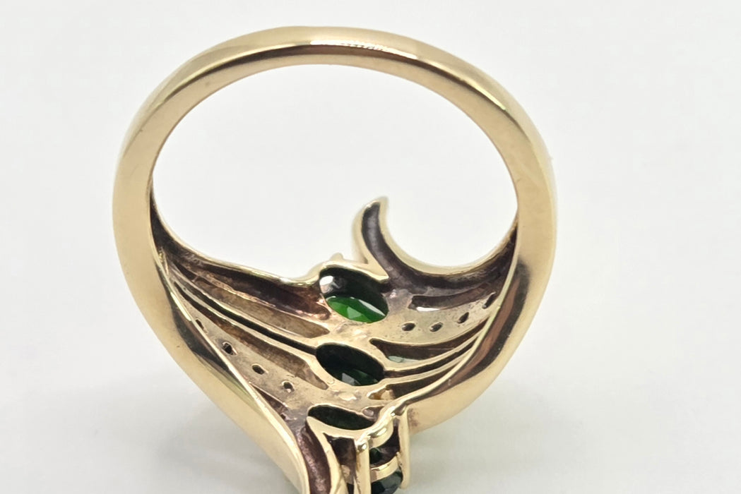 3089 Vintage 9ct Gold Green Garnets Diamonds Cocktail Ring