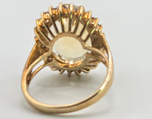 Load image into Gallery viewer, 3108: Vintage 9ct Gold Topaz Cocktail  Cluster Ring- Statement
