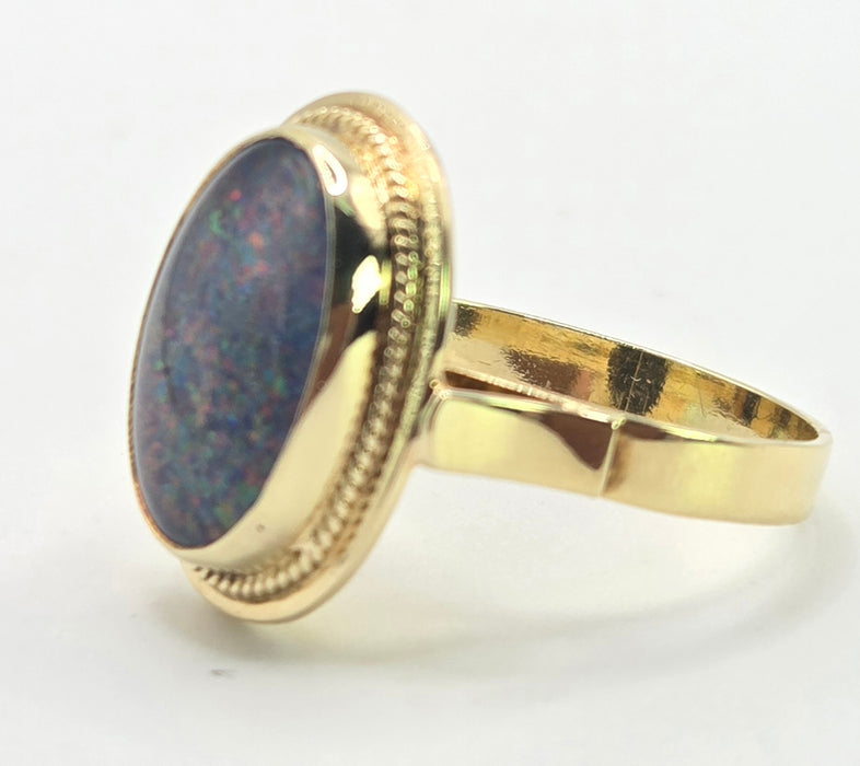 3131: Vintage 14ct Gold  Cabochon-Cut Australian Opal