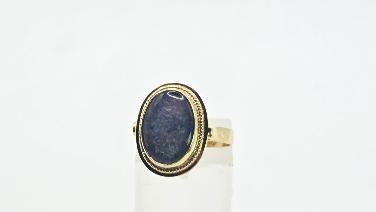 3131: Vintage 14ct Gold  Cabochon-Cut Australian Opal