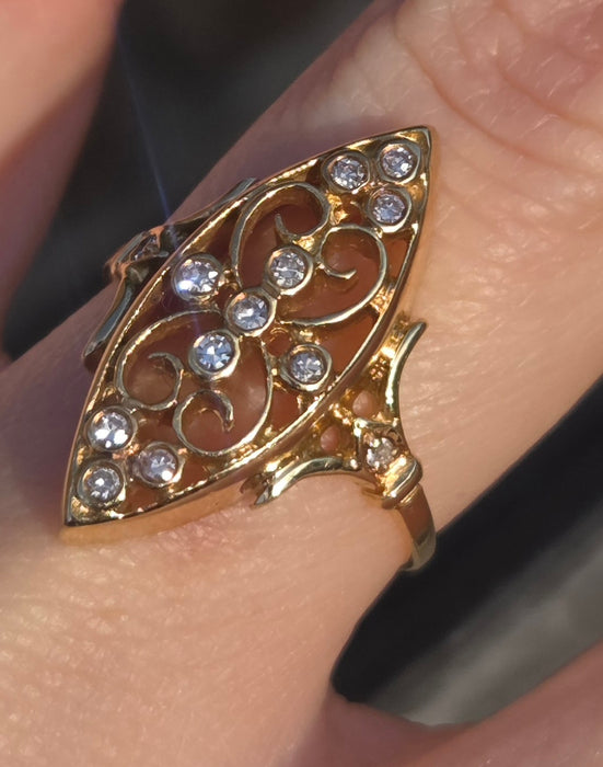 2882: Antique Art Deco Diamonds Ring
