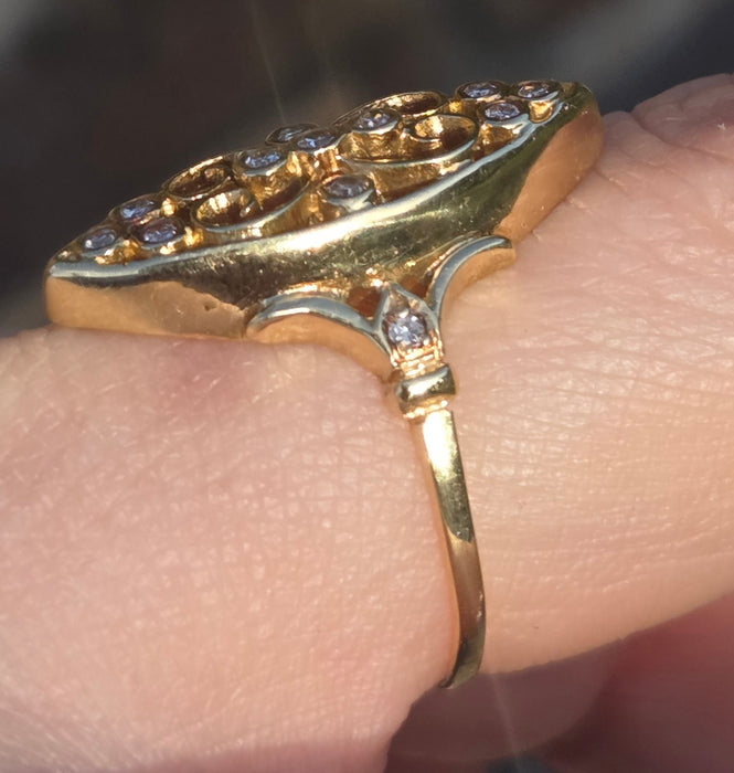 2882: Antique Art Deco Diamonds Ring