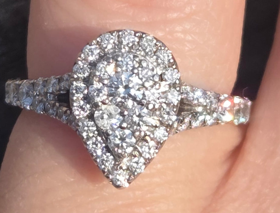 2925 -18ct White Gold Vera Wang Love Collection Diamonds  (0.7ct) Ring