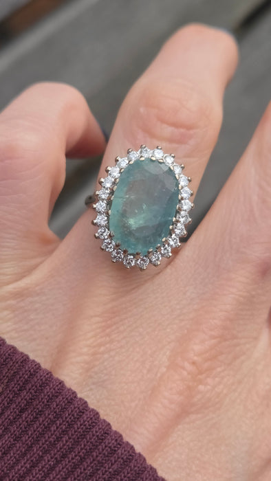 2924: Vintage 18ct Gold Rare Mint Green Emerald(6.5ct) Diamonds (1.20ct) Cocktail Cluster