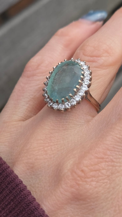 2924: Vintage 18ct Gold Rare Mint Green Emerald(6.5ct) Diamonds (1.20ct) Cocktail Cluster
