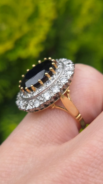 2814 Vintage: 18ct Yellow Gold 1.00ct Diamond & Blue Sapphire Diana Cluster Ring