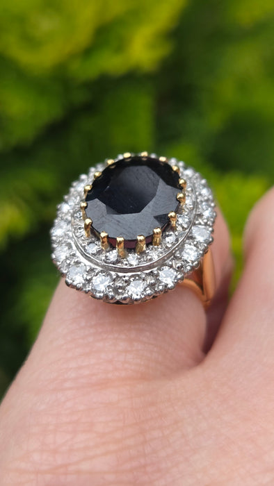 2814 Vintage: 18ct Yellow Gold 1.00ct Diamond & Blue Sapphire Diana Cluster Ring