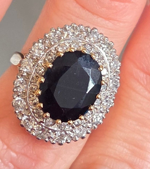 2814 Vintage: 18ct Yellow Gold 1.00ct Diamond & Blue Sapphire Diana Cluster Ring