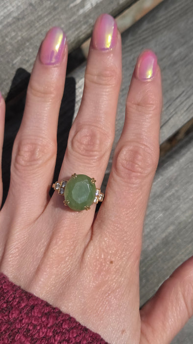 2889: Vintage 18ct Gold Large Cabochon Green Jade (8.18ct) Diamonds Trefoil Set Ring