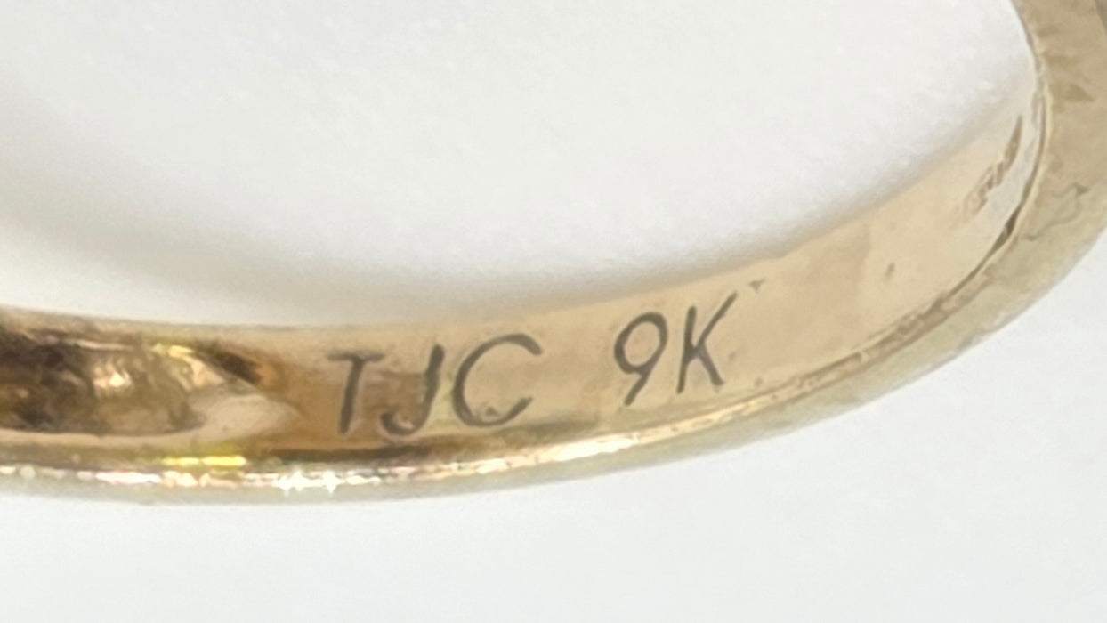 3109 Vintage: 9ct Yellow Gold Citrine & Diamond Halo Cocktail Ring