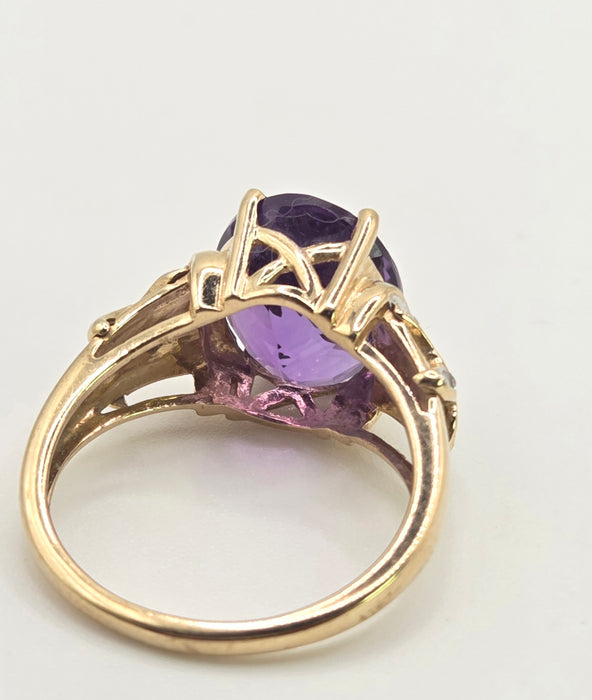 3110 Vintage: 9ct Yellow Gold Amethyst & Diamond Cross Shoulder Ring