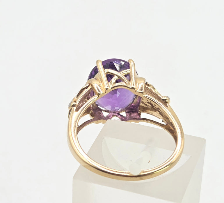 3110 Vintage: 9ct Yellow Gold Amethyst & Diamond Cross Shoulder Ring