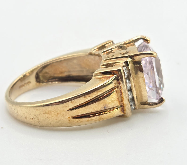 3107 Vintage: 9ct Yellow Gold Amethyst & Diamond Cocktail Ring