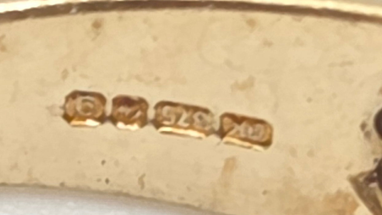 3107 Vintage: 9ct Yellow Gold Amethyst & Diamond Cocktail Ring