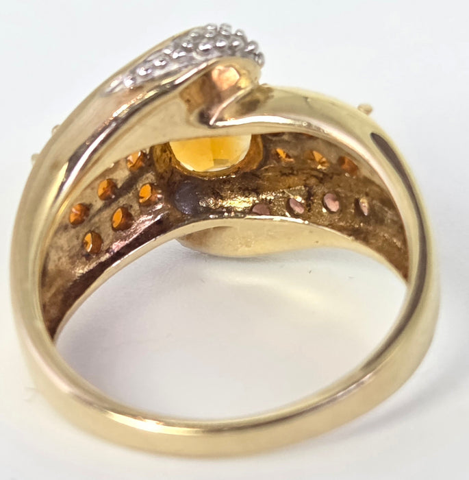 3146 Vintage: 9ct Yellow Gold Citrine & Diamond Crossover Cocktail Ring