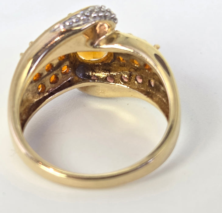 3146 Vintage: 9ct Yellow Gold Citrine & Diamond Crossover Cocktail Ring