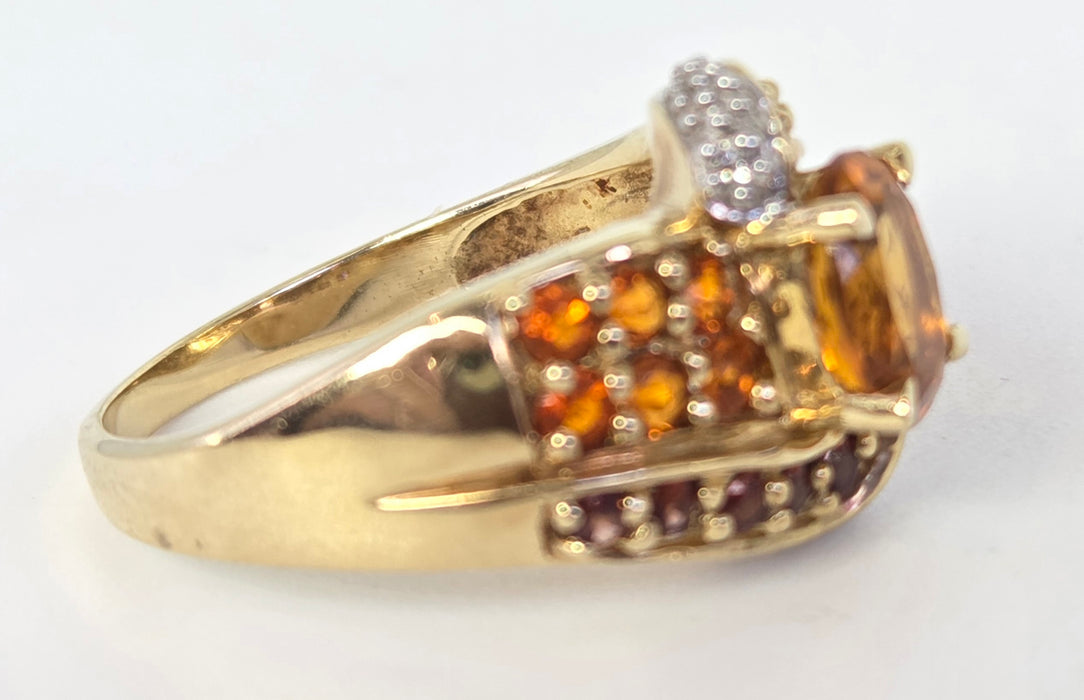 3146 Vintage: 9ct Yellow Gold Citrine & Diamond Crossover Cocktail Ring