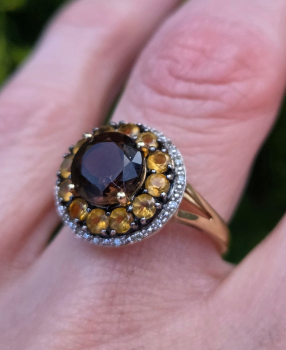 3008: 9ct Gold Citrines, Smokey Quartz Natural Diamonds Target Ring