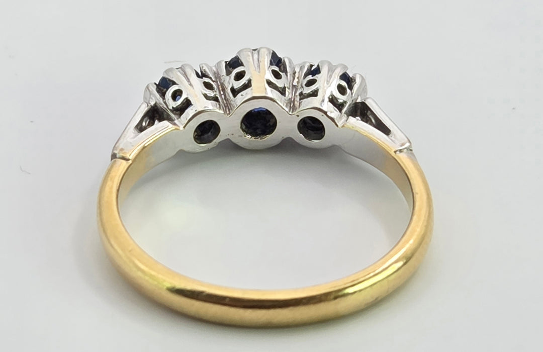 3121 Vintage: 18ct Yellow Gold & Platinum Three-Stone Sapphire & Diamond Ring