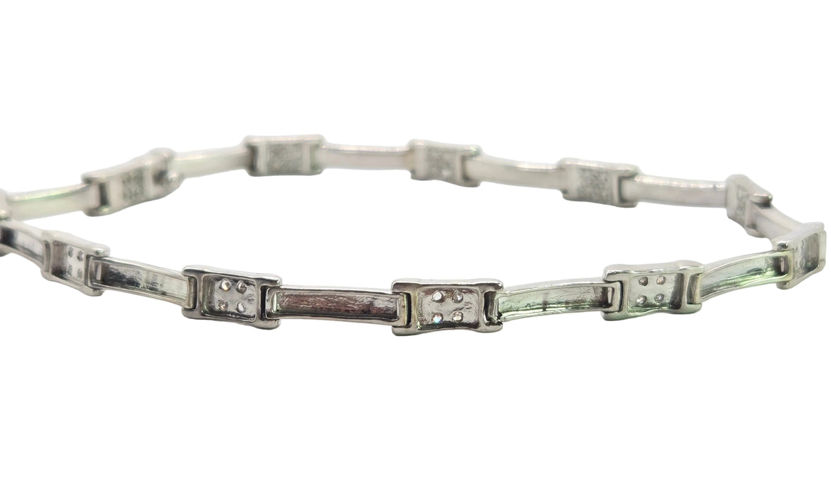 3081 Vintage: 9ct White Gold 44 Diamond Links Bracelet
