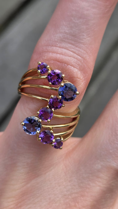 6319- Vintage 9ct Gold Iolites Amethysts Abstract Cocktail Ring