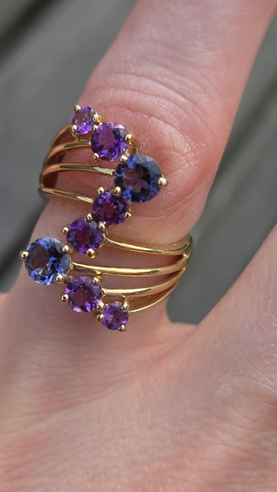 6319- Vintage 9ct Gold Iolites Amethysts Abstract Cocktail Ring