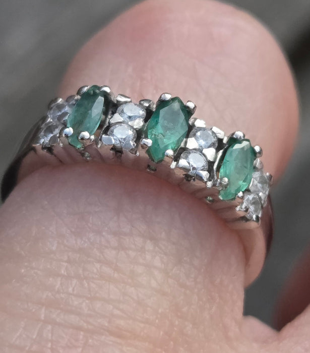 0679: Vintage 14ct White Gold 3 Emeralds 8 Natural Sparkling Diamonds Dress Ring