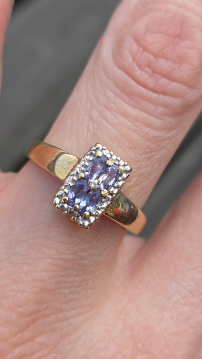 6366 Vintage: 9ct Yellow Gold Tanzanite & Diamond Geometric Ring