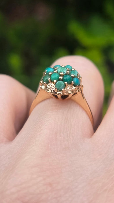 2884: Vintage 14ct Gold 13 Turquoises Flower Head Dress Ring