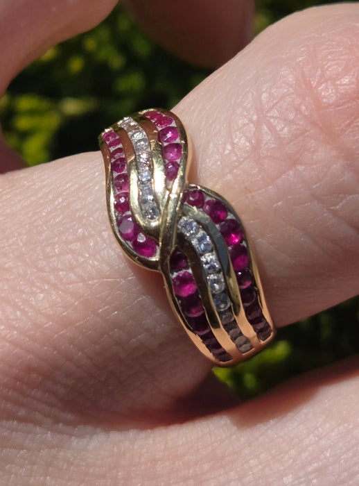 3132 Vintage: 18ct Yellow Gold Ruby & Diamond Crossover Band Ring — From 1988
