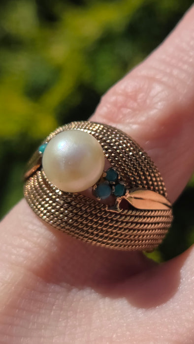 6370 Vintage: 9ct Yellow Gold Woven Turquoise & Pearl Statement Ring