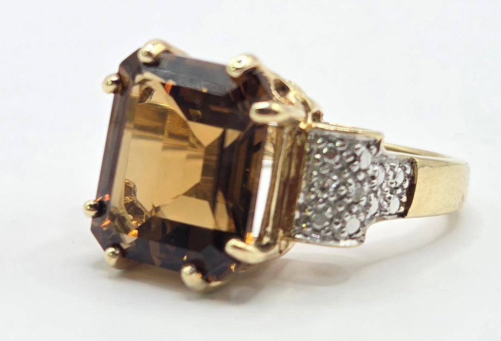 3190 Vintage: 9ct Yellow Gold Smoky Quartz & Diamond Cocktail Ring — From 1981