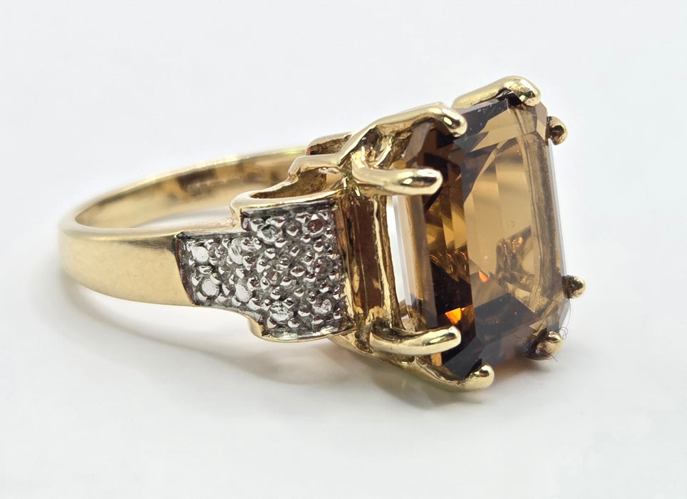 3190 Vintage: 9ct Yellow Gold Smoky Quartz & Diamond Cocktail Ring — From 1981