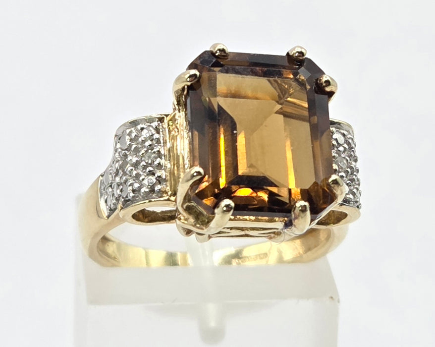 3190 Vintage: 9ct Yellow Gold Smoky Quartz & Diamond Cocktail Ring — From 1981