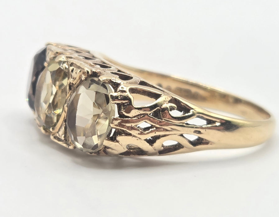 3200 Vintage: 9ct Yellow Gold Green Citrine Trilogy Ring — From 1972