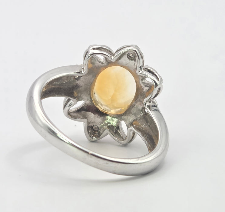 3203 Vintage: 9ct White Gold Citrine & Diamond Cluster Ring