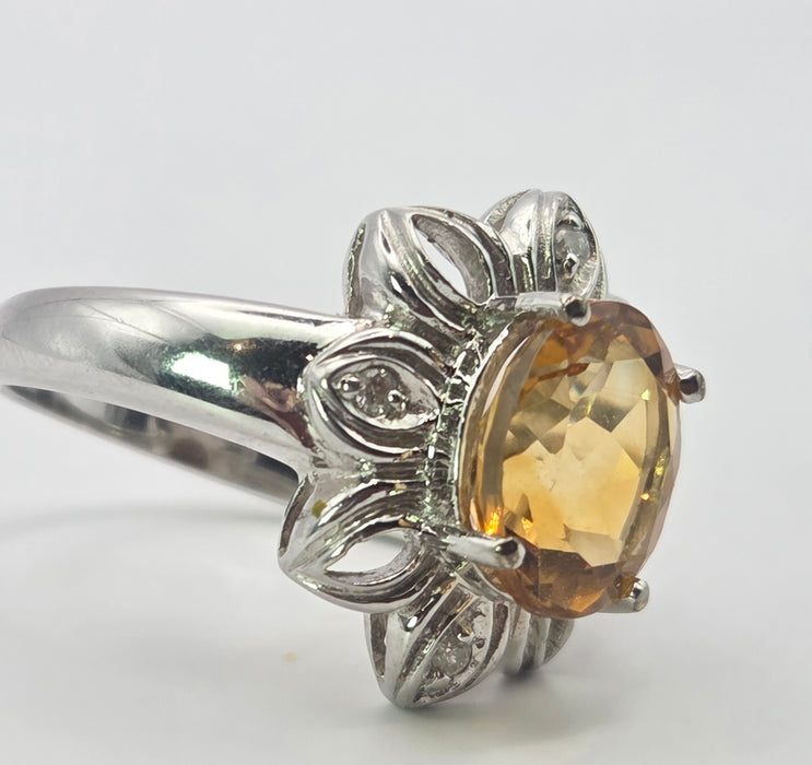 3203 Vintage: 9ct White Gold Citrine & Diamond Cluster Ring