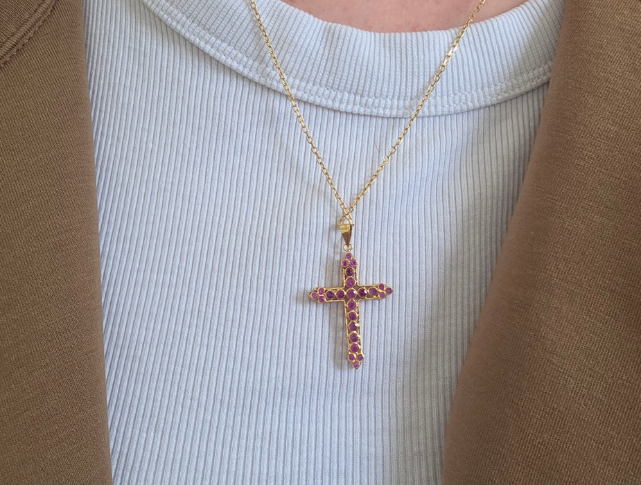 3163 Vintage: 18ct Yellow Gold Ruby & Sapphire Double Sided Cross Pendant & Chain