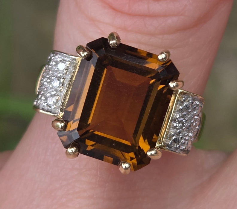 3190 Vintage: 9ct Yellow Gold Smoky Quartz & Diamond Cocktail Ring — From 1981