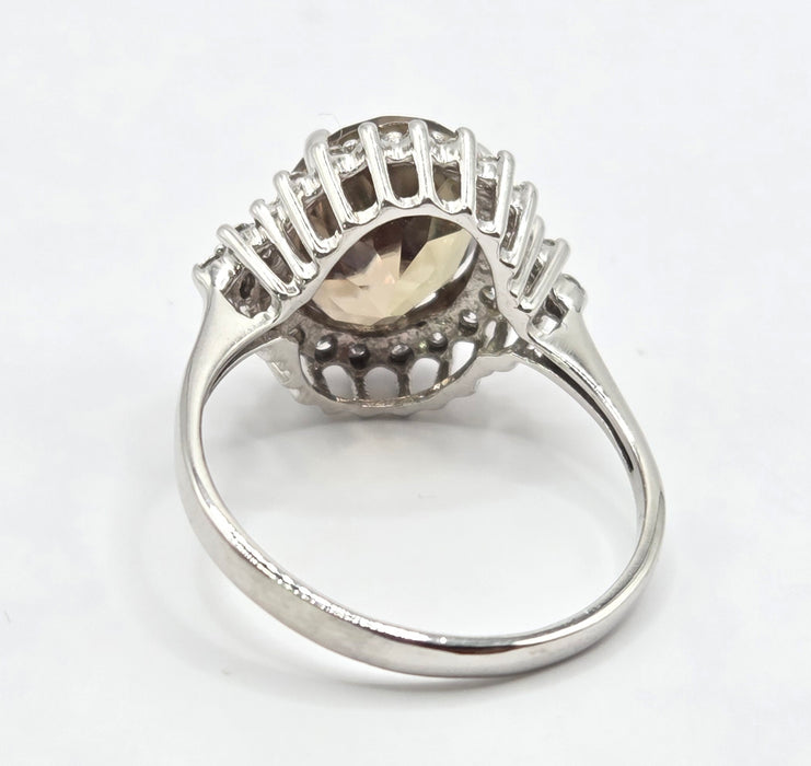 3181 Vintage: 18ct White Gold Green Sapphire & Diamond Cluster Ring