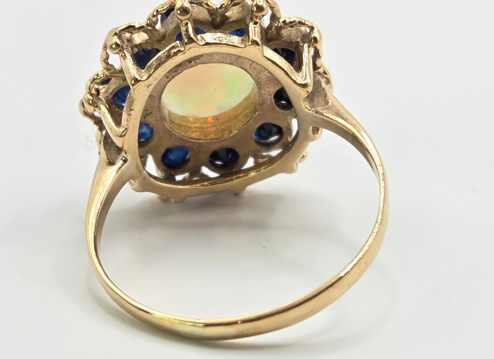 3180 Vintage: 9ct Yellow Gold Opal & Sapphire Cluster Ring — From 1977