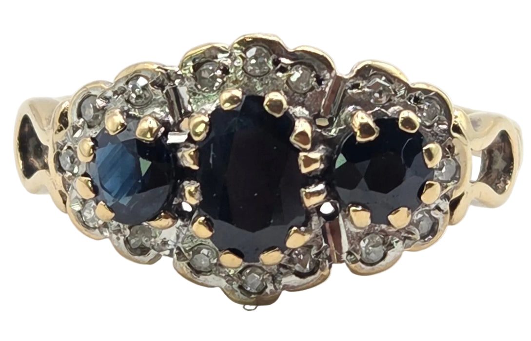 3216 Vintage: 9ct Yellow Gold Sapphire & Diamond Triple Cluster Ring