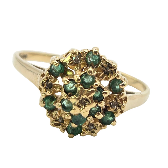 3213 Vintage: 9ct Yellow Gold Emerald & Diamond Dome Cluster Ring