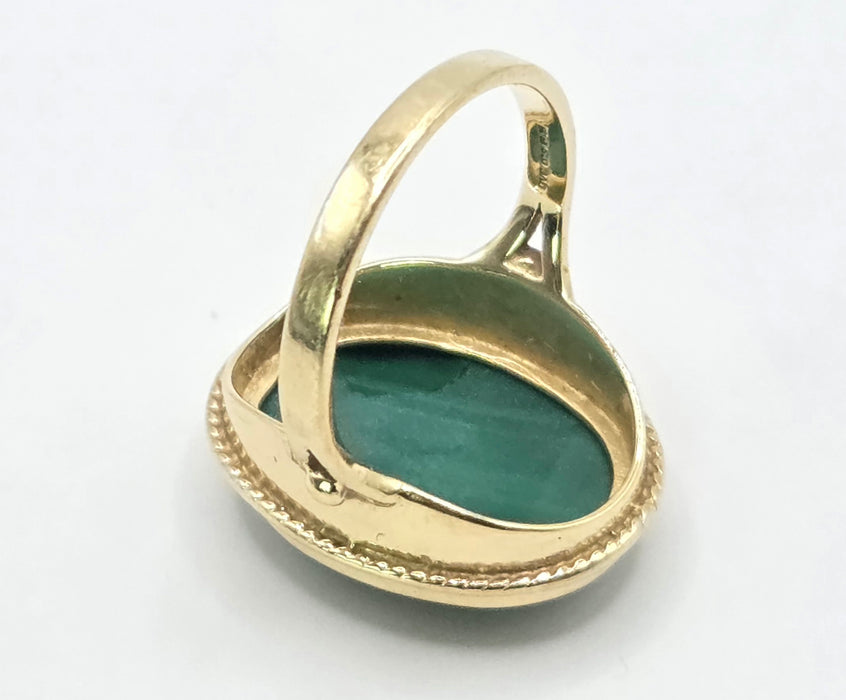 3227 Vintage: 9ct Yellow Gold Malachite Oval Cabochon Ring