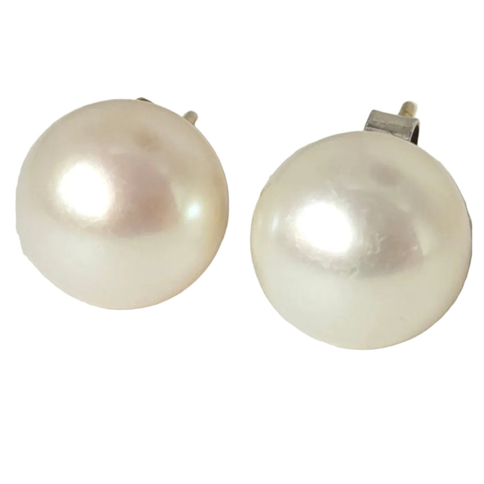 3224 Vintage: 9ct Yellow Gold Cultured Pearl Stud Earrings