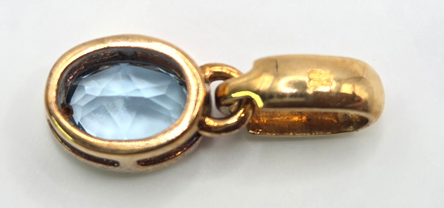 3036 Vintage: 9ct Yellow Gold Blue Topaz Pendant