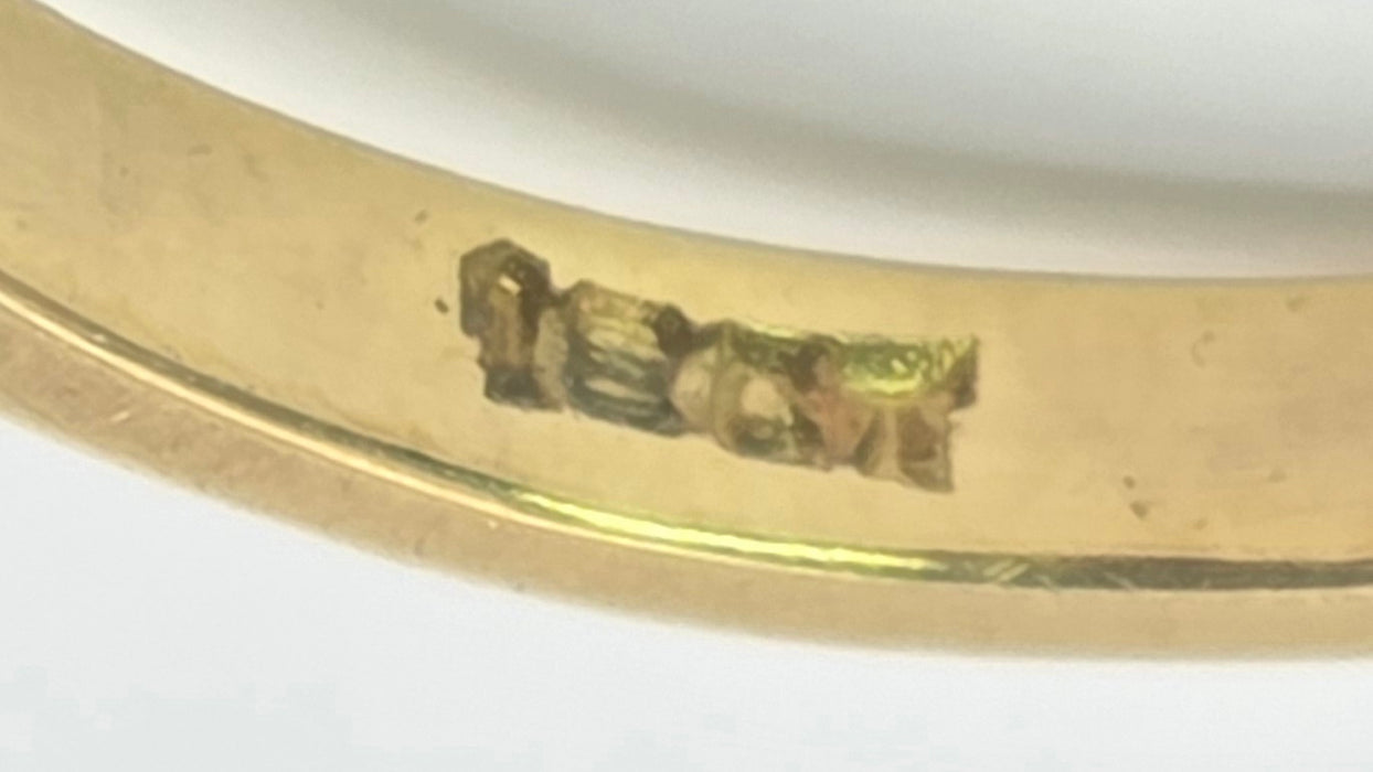 3242 Vintage: 18ct Yellow Gold Opal & Diamond Three-Stone Ring